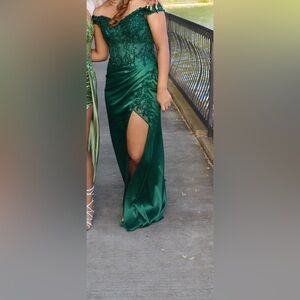 Emerald Green Floral Off-the-Shoulder Gown (Style CD0186) – Size Medium-